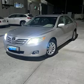 Toyota Camry 2011