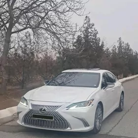 Lexus ES 350 2019