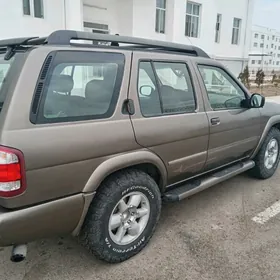 Nissan Pathfinder 2002