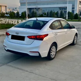 Hyundai Accent 2022
