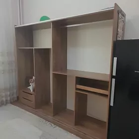 Мебель разбираем и собираем.