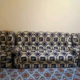 Диван и кресло