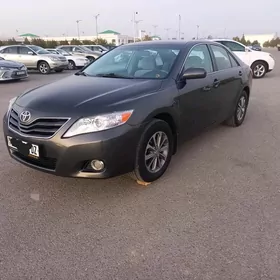 Toyota Camry 2011