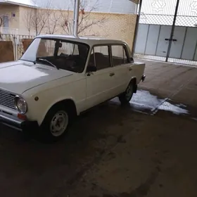 Lada 2104 1983