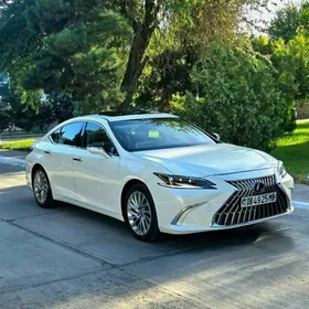 Lexus ES 350 2019
