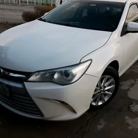 Toyota Camry 2017