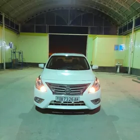 Nissan Versa 2019