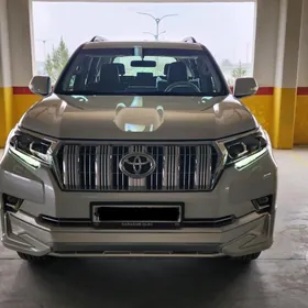 Toyota Land Cruiser Prado 2023