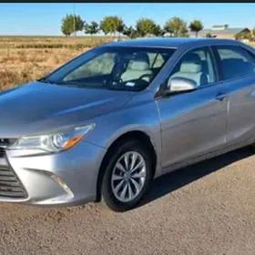 Toyota Camry 2017