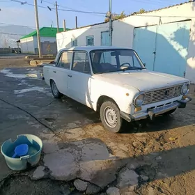 Lada 2104 1986