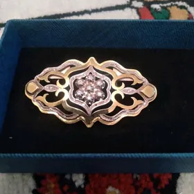 Gyzyl çaýlan Kümüş broşka