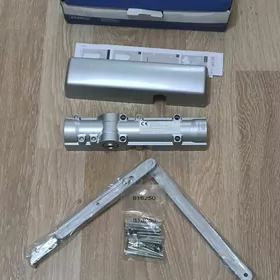 Доводчик.Dowotçik