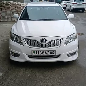 Toyota Camry 2011