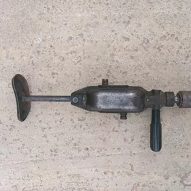 ручная дрель