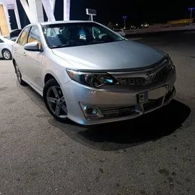 Toyota Camry 2013