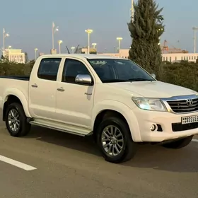 Toyota Hilux 2014