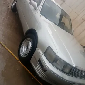Lexus LS 1990