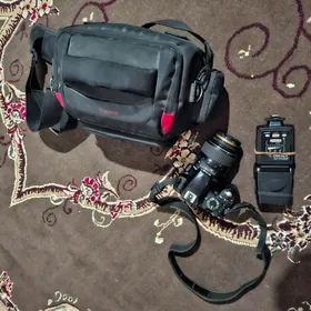 fota apparat Nikon d3100