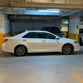 Toyota Camry 2017