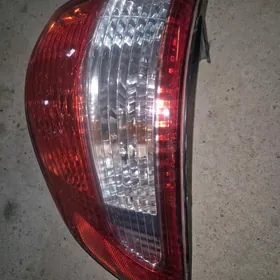 Çyra stopnik Sienna 2002