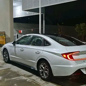 Hyundai Sonata 2021