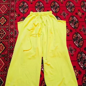 костюмчик спортивный