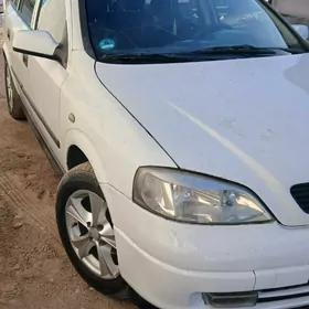 Opel Astra 2000