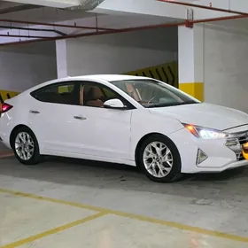 Hyundai Elantra 2019