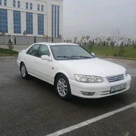 Toyota Camry 2001