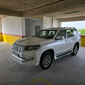 Toyota Land Cruiser Prado 2021
