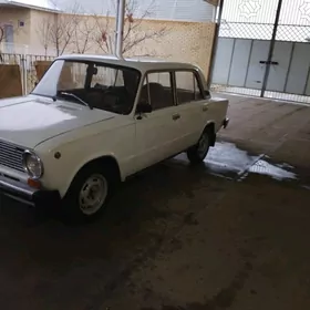 Lada 2104 1983