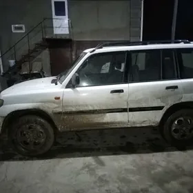 Mitsubishi Pajero 1999