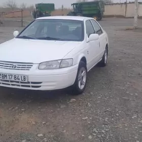Toyota Camry 1997