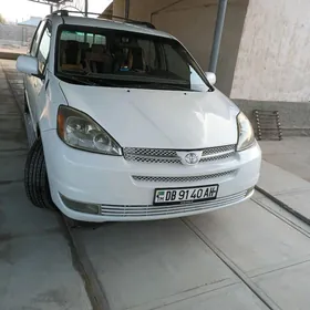Toyota Sienna 2005