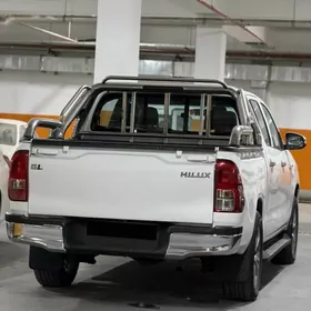 Toyota Hilux 2016