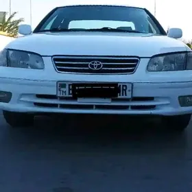 Toyota Camry 2001