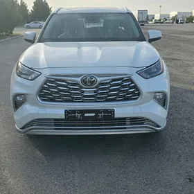 Toyota Highlander 2020
