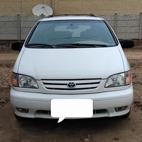 Toyota Sienna 2002