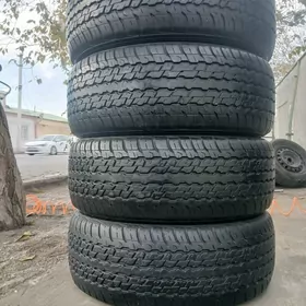 Vitour 265 70 16 Teker