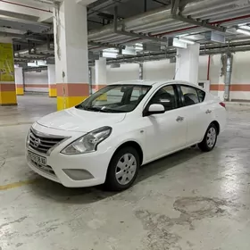 Nissan Sunny 2022