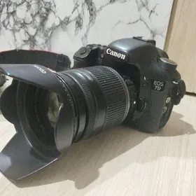 Canon 7D