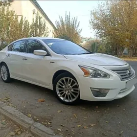 Nissan Altima 2014