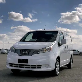 Nissan NV200 2021