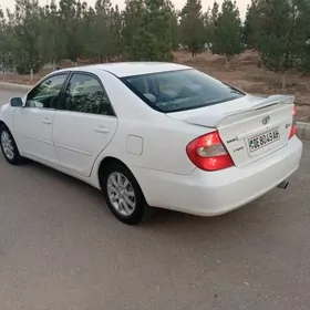 Toyota Camry 2004