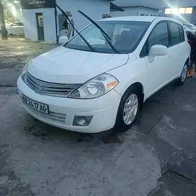 Nissan Versa 2010