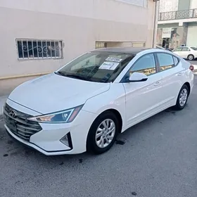 Hyundai Elantra 2020