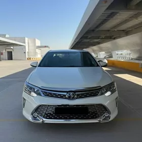 Toyota Camry 2017