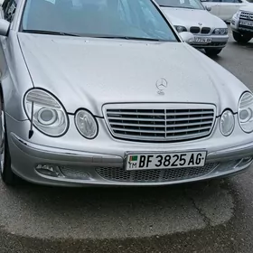 Mercedes-Benz E320 2003