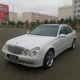 Mercedes-Benz E500 2003