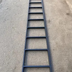 Merdiwan zenni Lestnisa